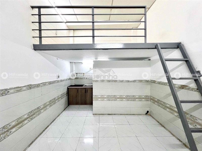 Phòng gác cao - trệt - 2xxx - sạch sẽ thoáng - giờ giấc tự do