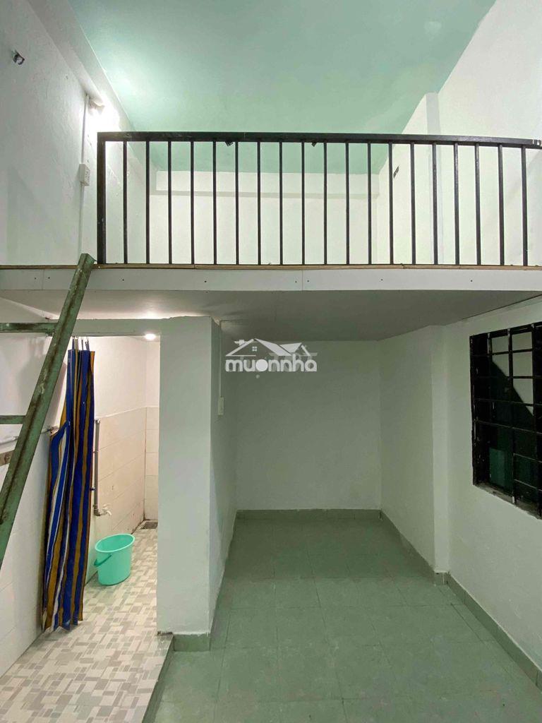 ✅Cho thuê phòng trọ có gác lửng, cửa sổ, đi bộ 1 phút là đến chợ ✅