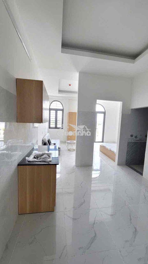 2 phòng ngủ 1 phòng khách tách bếp đường 24, linh đông