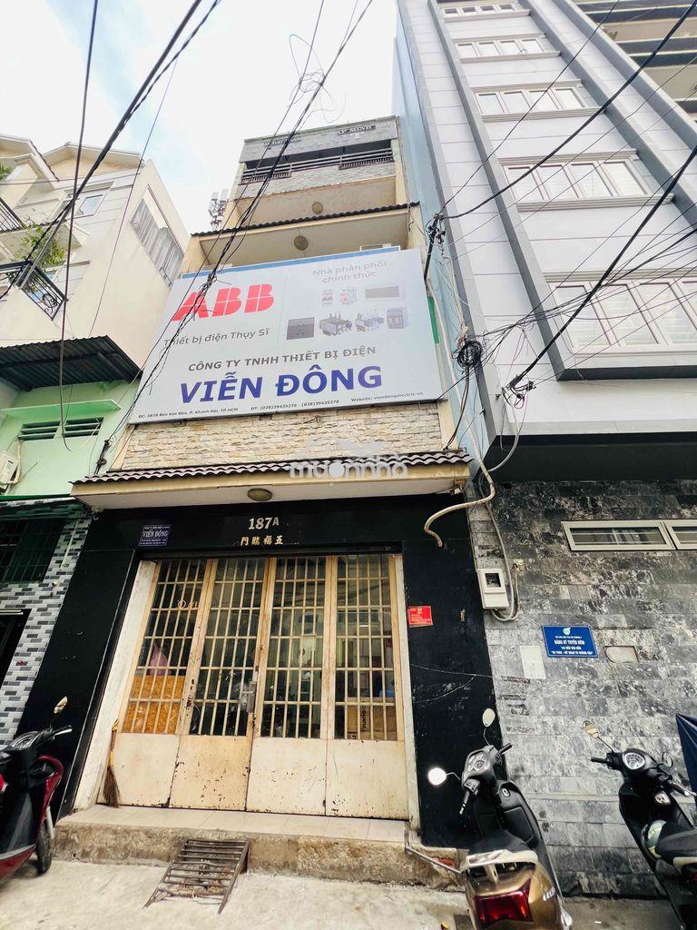Bán nhà vị trí đẹp sau lưng căn mặt tiền bến vân đồn q4