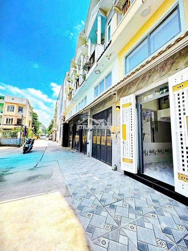 Nhà gần trường lâm văn bền 3 tầng ngay trung tâm nhà bè - 4