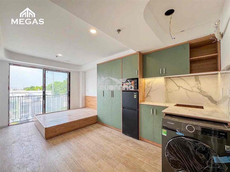Căn hộ ban công rộng 40m2 ngay etowm cộng hoà - nhà ga t3 - sân bay