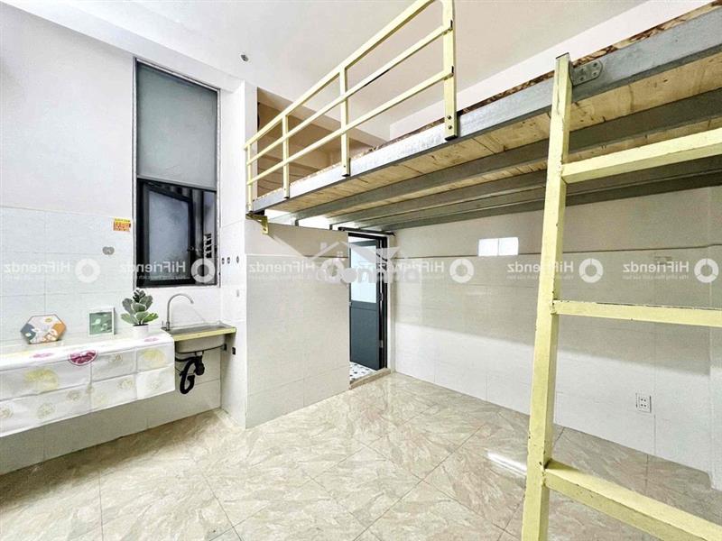Cần pass phòng, 2tr5 sẵn máy lạnh, vào trước 20/6 hỗ trợ 500k