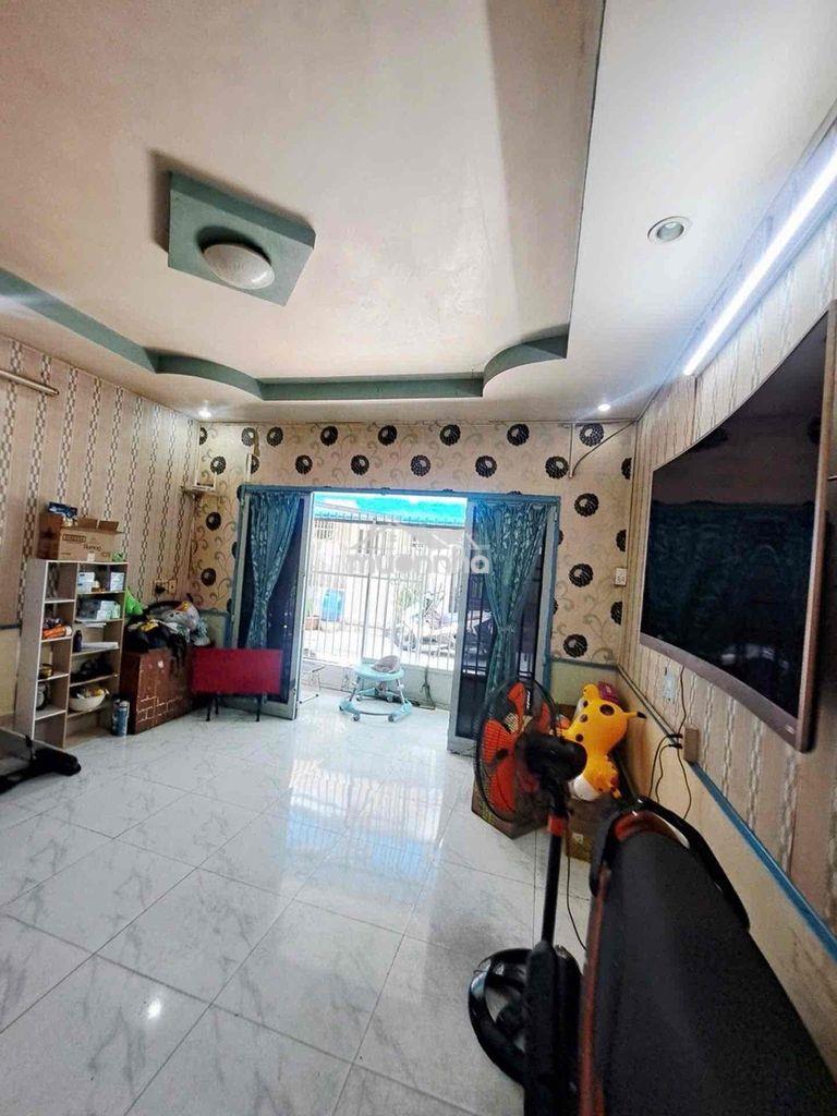 Hàng ngon.hẻm 5m, giá rẻ 4*10 1lầu. 3,7ty - 3