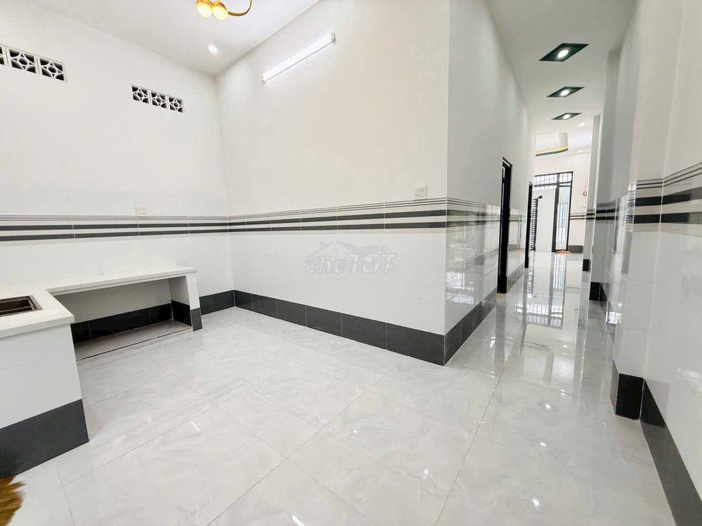 Bán gấp căn nhà mới gần bv xuyên á - củ chi, 105m2, giá 895 triệu, shr - 3