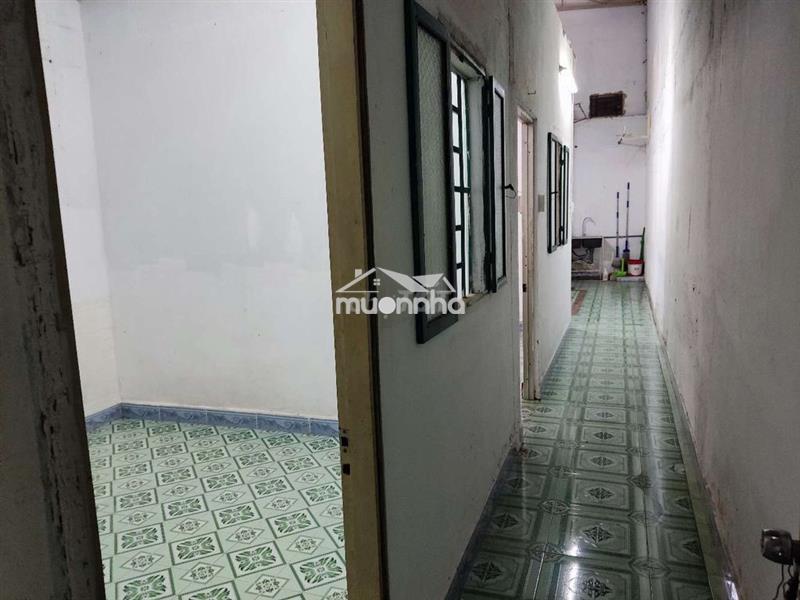 Nửa căn: 50m2, 2 phòng ngủ