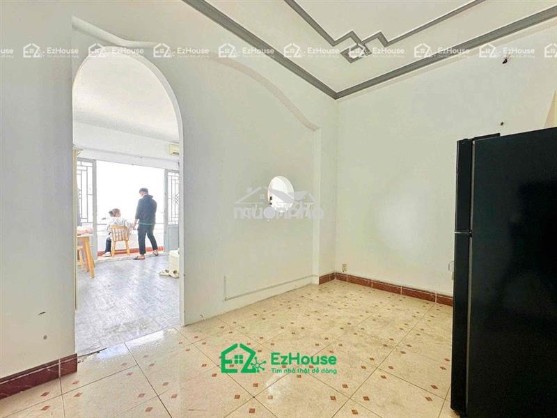 4tr8 tân hoà đông - tách bếp - ban công