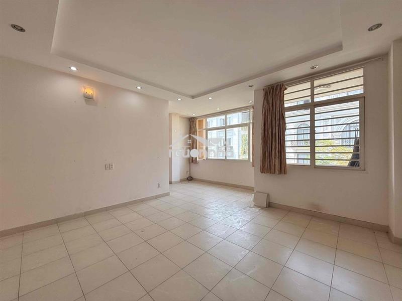 Văn phòng 150m2 khu nhà phố hưng gia, phú mỹ hưng