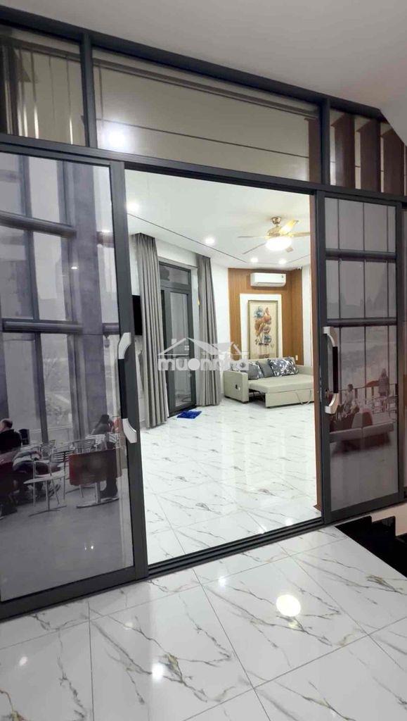 Nhà cho thuê góc 2 mặt tiền đường 3/2 - 4