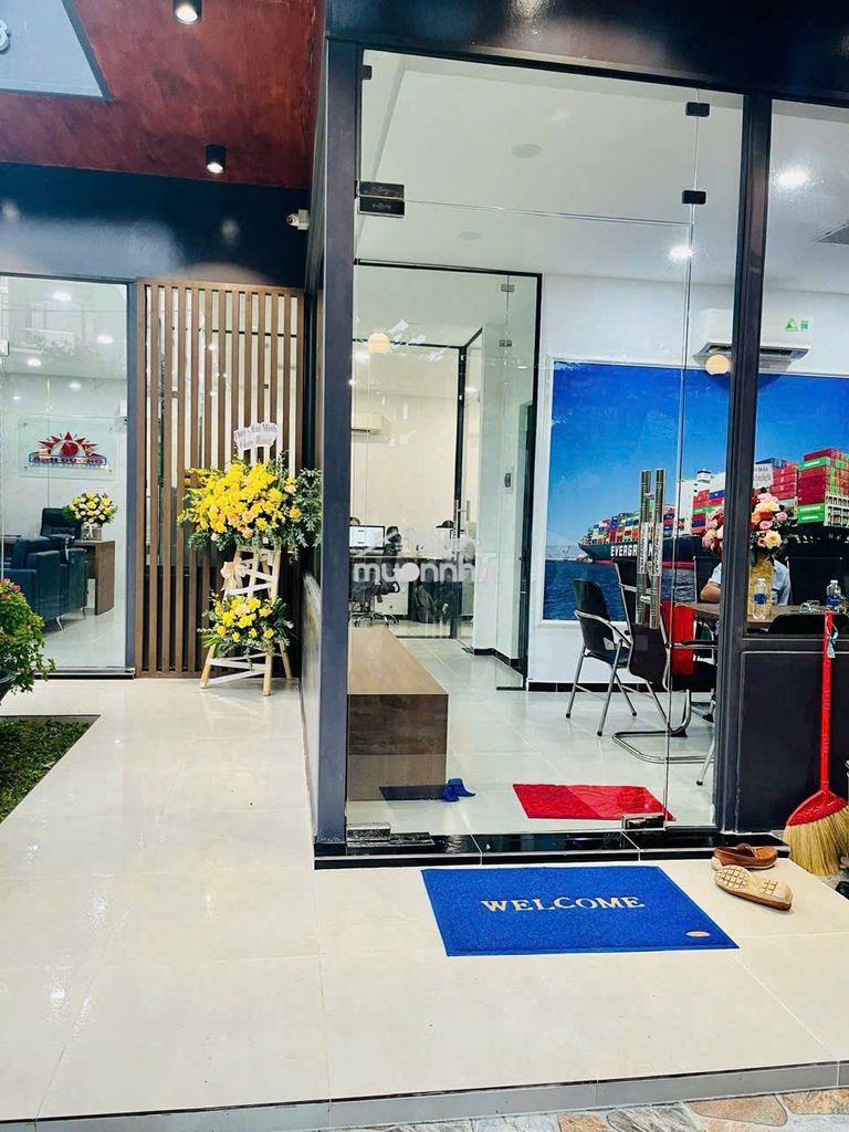 Căn gốc văn phòng 160m2, 3 phòng,1wc, cảng phú hữu,nguyễn duy trinh q9