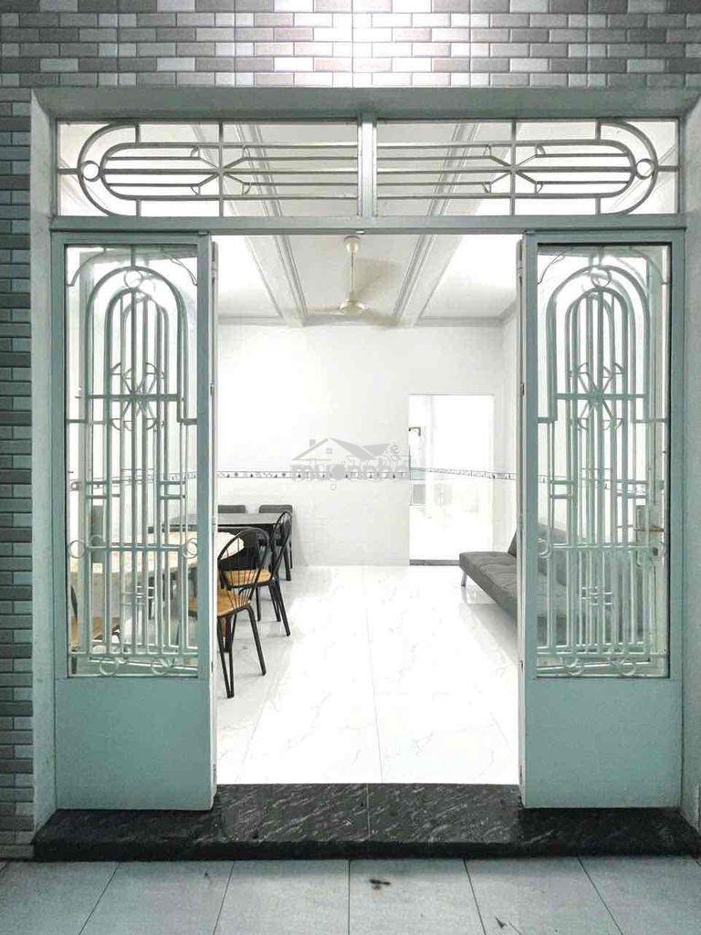 Cho thuê nhà nguyên căn full nội thật 4pn 2wc vị trí đg lê hồng phong