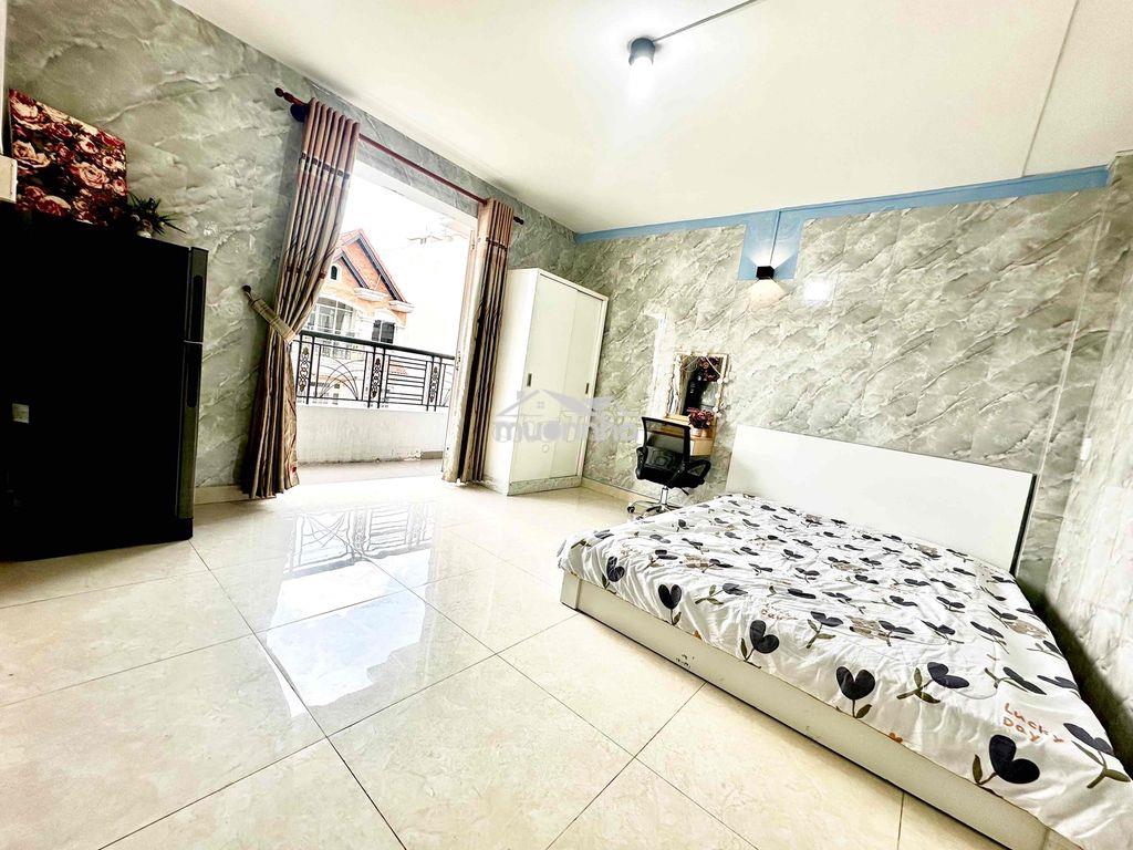 Căn hộ có ban công thoáng mát, ngay khu sân bay, gần cv hoàng văn thụ - 3