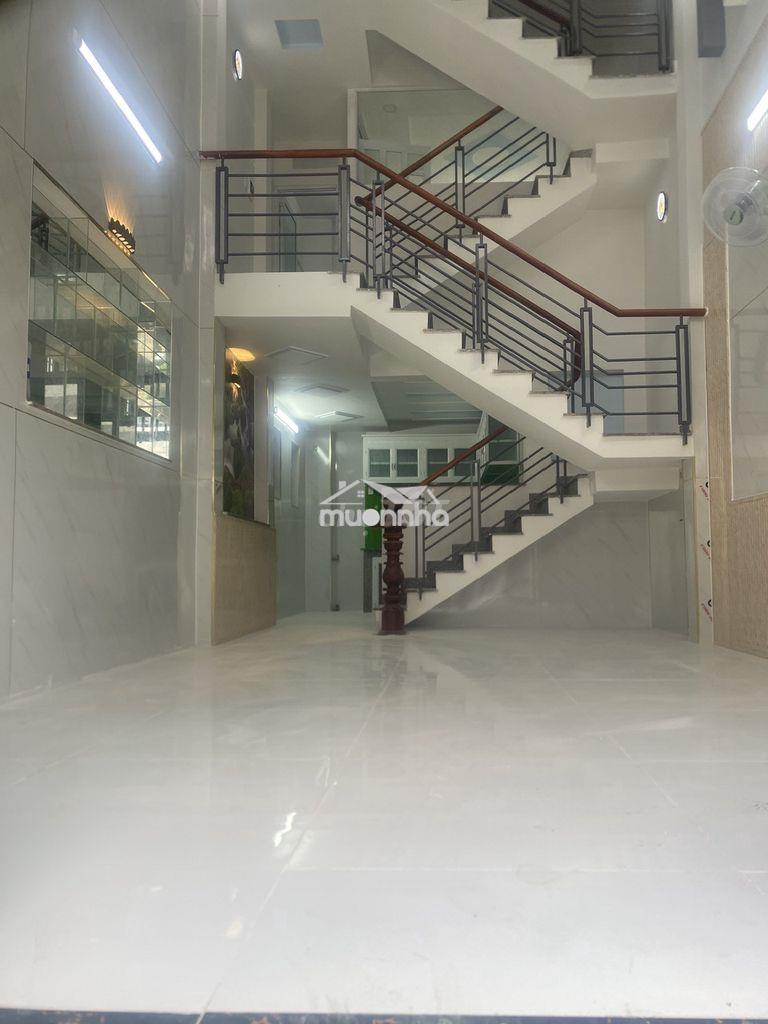 Chính chủ cần bán nhà sổ hồng chung