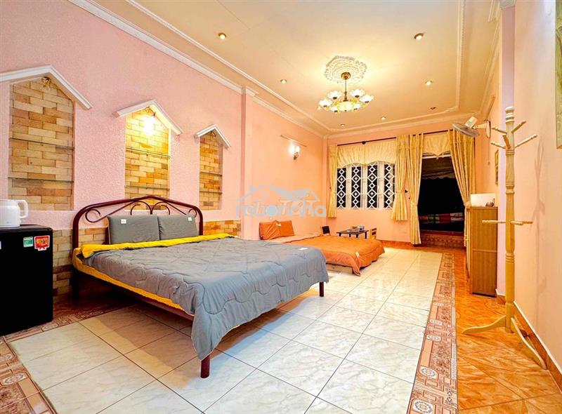 Cho thuê sàn văn phòng 45m2 (bàn giao trống) hẻm xe hơi rộng