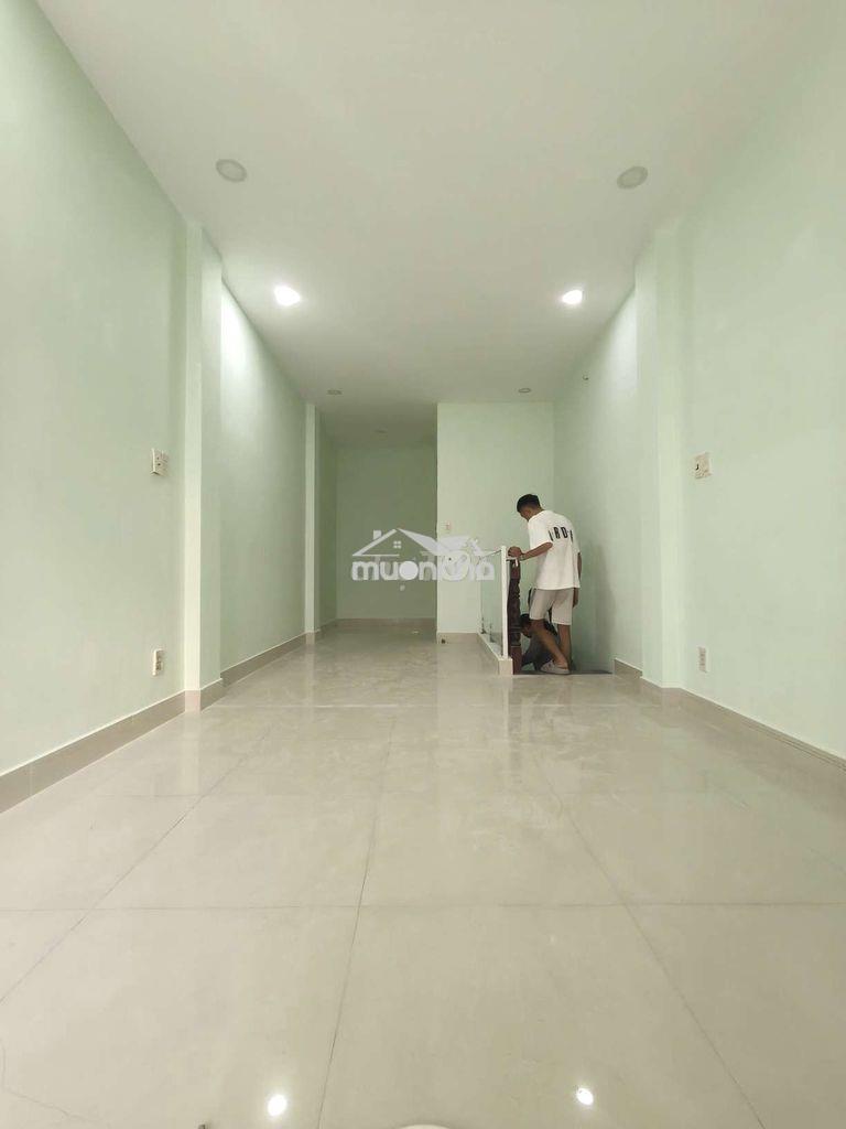 Nhà sát mặt tiền đường lý nam đế