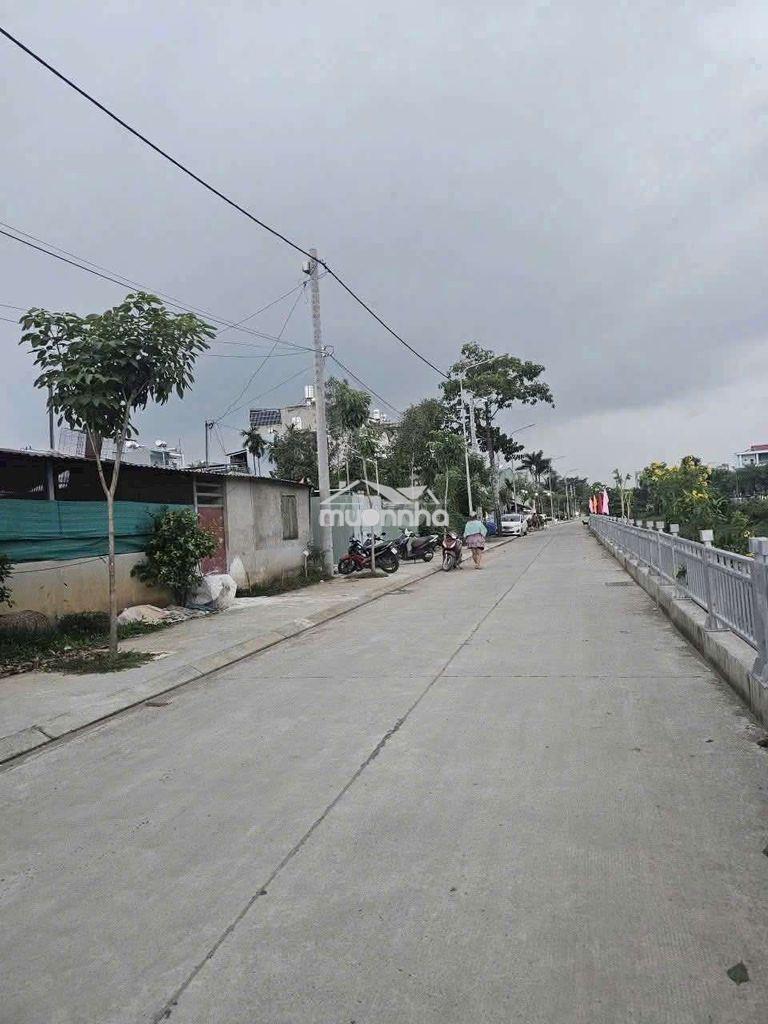 Cho thuê kho xưởng nhỏ. mặt tiền tl37. 4x27m. 6tr tháng 