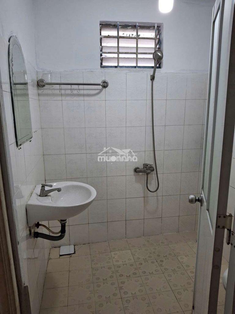 Nhà rộng đẹp - 4