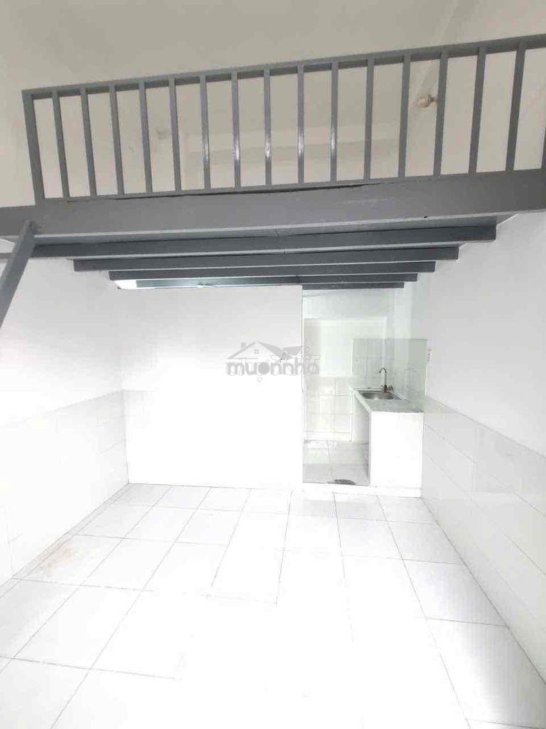 Phòng trọ thoáng mát, giờ giấc tự do, phòng mới sạch sẽ , gác cao - 3