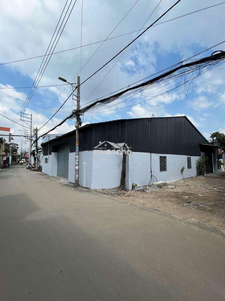 Cho thuê kho 1/ nguyễn văn quá, dt 15×20. sẵn điện 3 pha. kho mới 100%