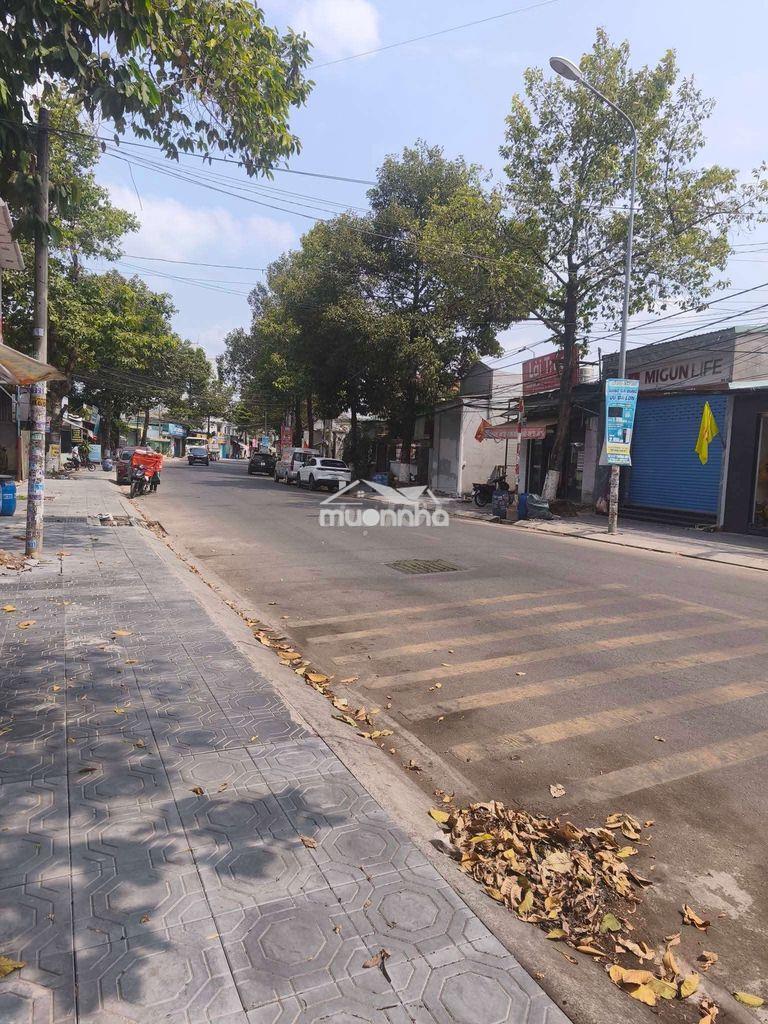 Nhà mặt tiền buôn bán sân xe hơi gần go dĩ an - 2