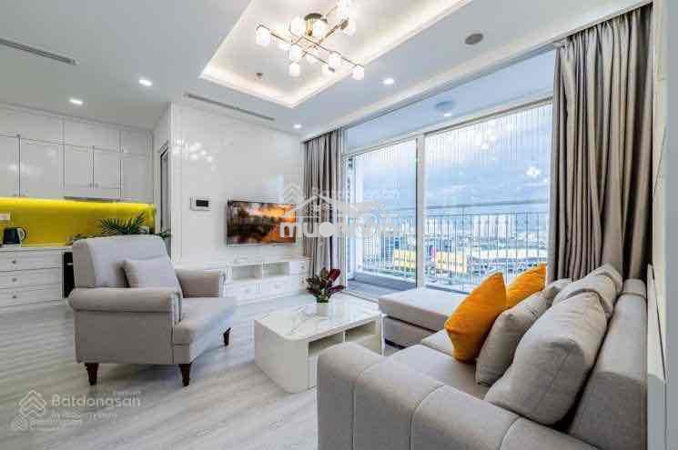 Bán gấp căn hộ 1pn giá 6tỷ5 dt:54m2  tại vinhomes central park