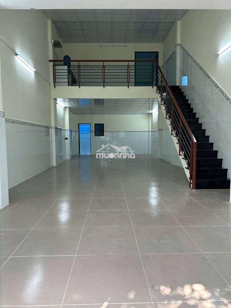 NHÀ TRỐNG SUỐT GẦN NGÃ 5 VĨNH LỘC.2 PHÒNG NGỦ 2 TOLLET 