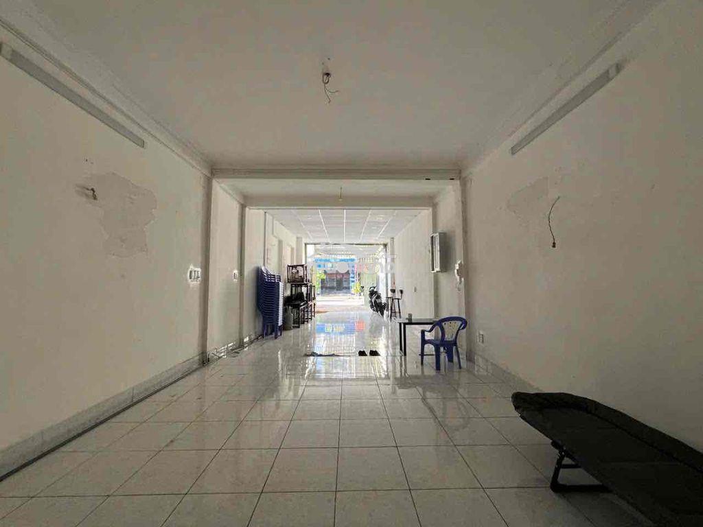 Mặt tiền 𝐓𝐑𝐔ờ𝐍𝐆 𝐒ơ𝐍 p15 quận 10 - 4