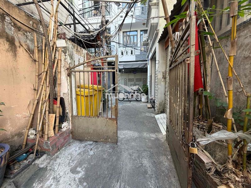 Nhà đất lớn đẹp trung tâm phú nhuận, gần phan xích long. thích hợp xâ