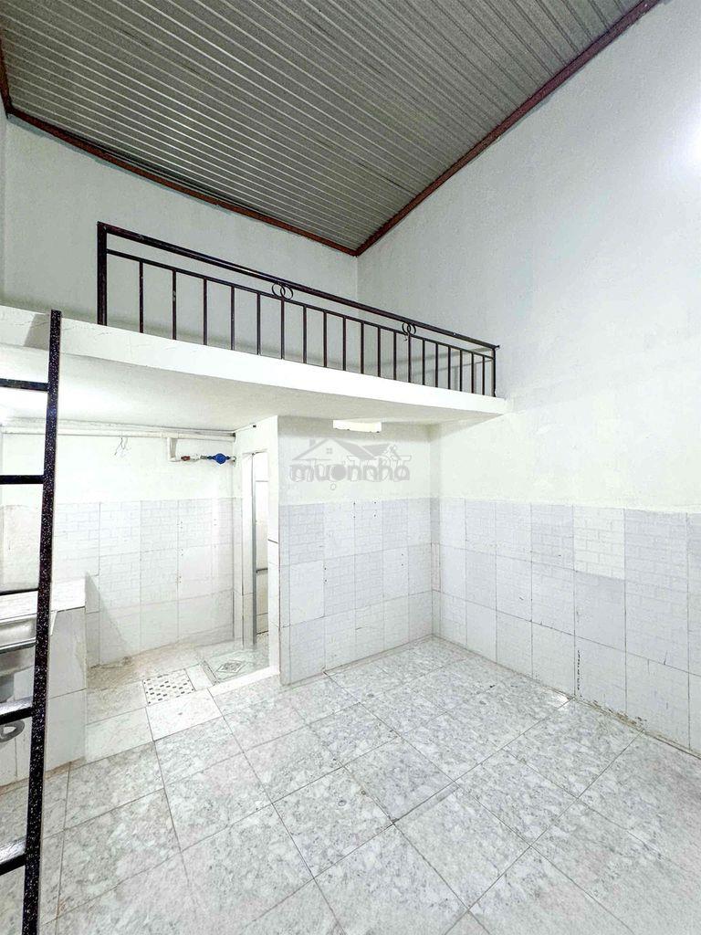 Trọ rẻ bèo ngã tư 550 - 4