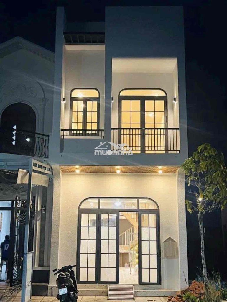 Bán nhà ngay chợ tân hiệp