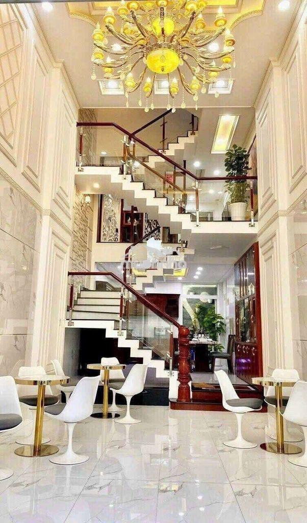 Q8. giảm từ 15 tỷ/1 xuống 6 tỷ 8/căn . siêu phẩm  q8 võ văn kiệt