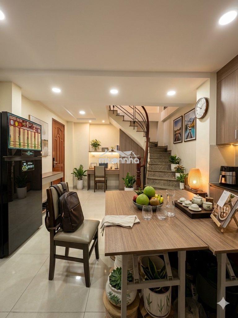 Nhà đẹp 4 tầng, tt quận 1, gần bệnh viện từ dũ, sát mặt tiền, shr
