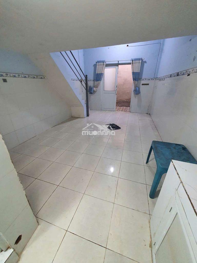 Nhà nguyên căn 4x8 1lửng 1pn 1wc  - 2