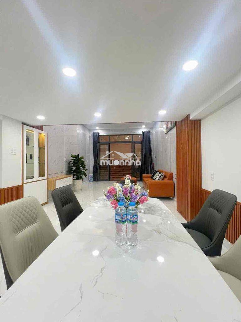 Nhà bán đường thống nhất