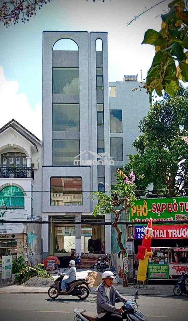 🚀 Cho thuê tòa nhà l 1000m² – mặt tiền hoàng diệu 2