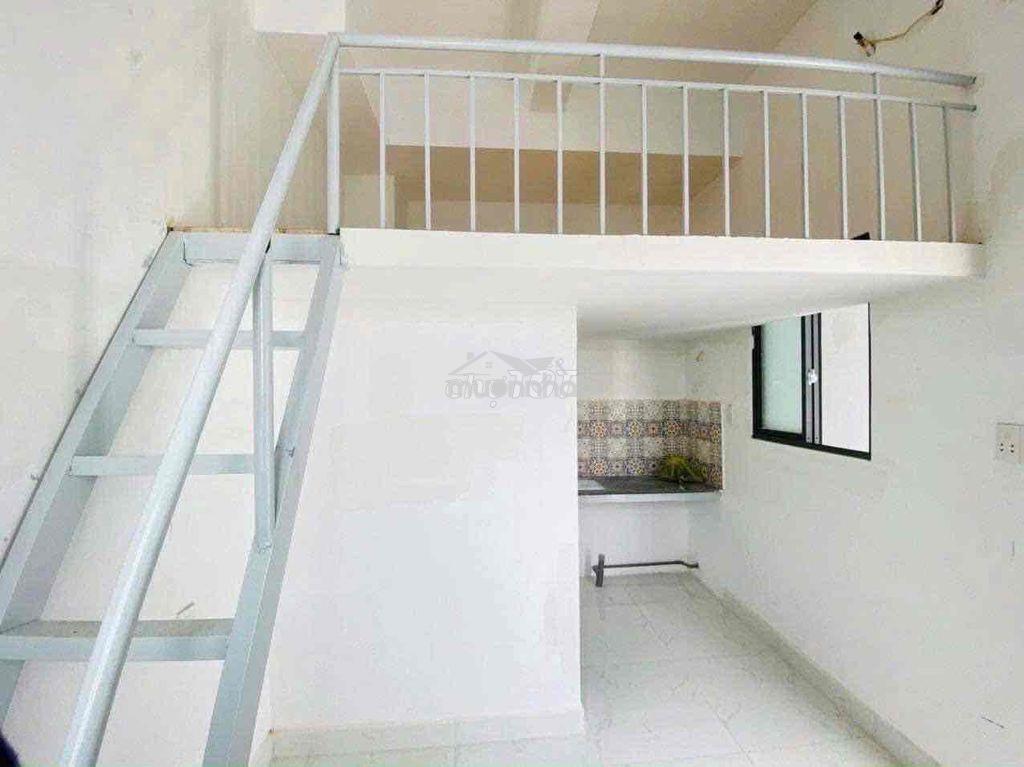 Cho thuê phòng gác lửng/studio ngay trung tâm gần lotte mart - 4