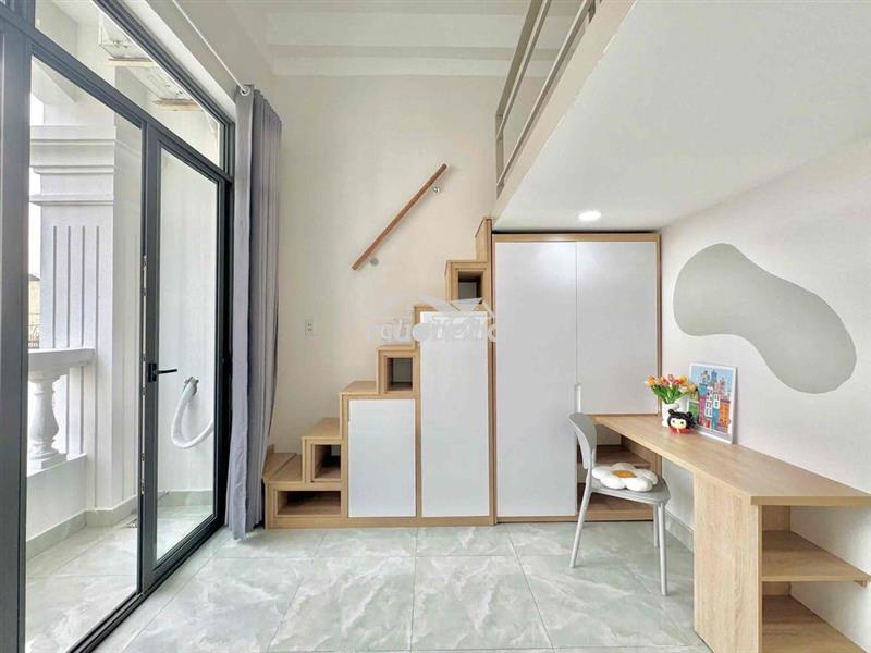 Duplex cửa sổ có bancol full nội thất ngay trung tâm quận 7