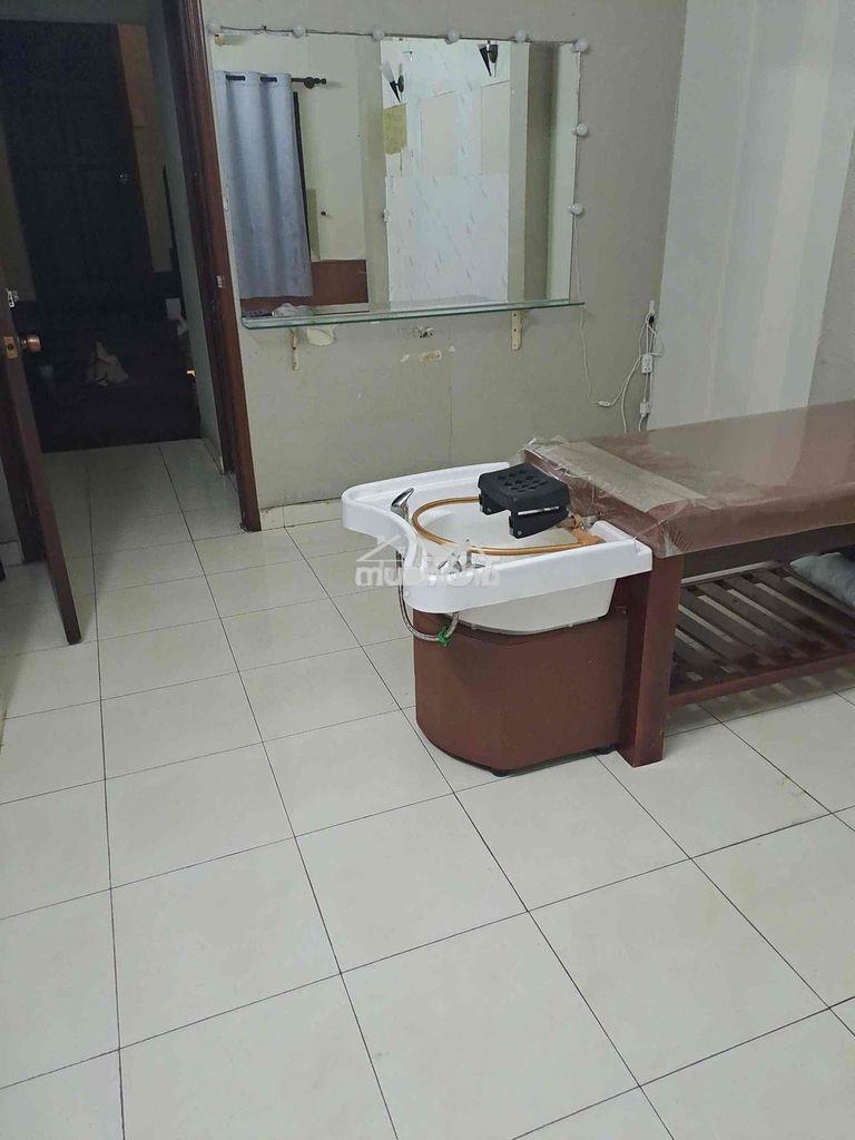Cho thuê mặt bằng phòng lầu 1