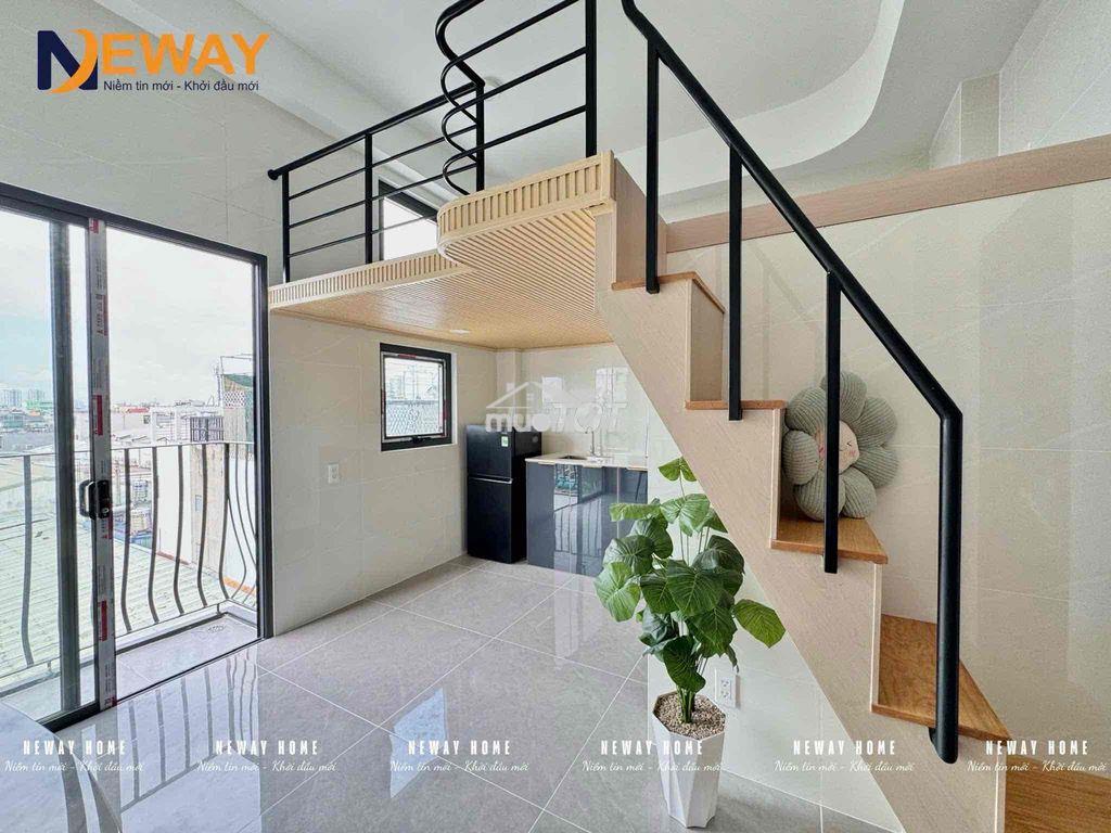 Phòng ban công gác cao 2m rộng 27m2 giá cực rẻ mới xây ngay ngã 4 bốn - 3