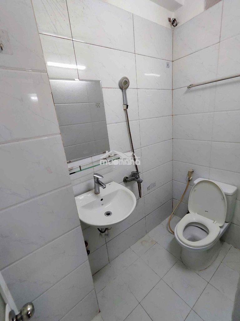 Cần pass phòng 4tr sdt quận 3 ***