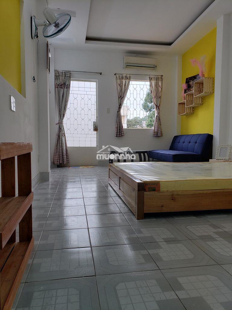 Phòng 45m2, đường nguyễn trãi, p9, q5, 5tr7/ tháng
