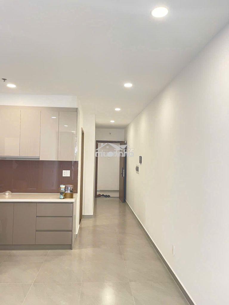 Cho th căn mt.eastmark city 70m2 2pn+2wc có  nội thất rèm, máy nc nóng