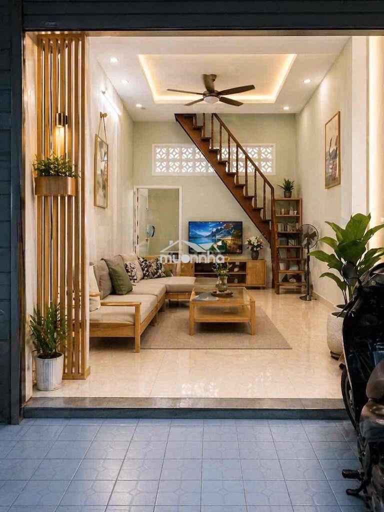 Nhà đẹp lạc long quân – gần ngã 4 bảy hiền – giá chỉ 6,xx tỷ