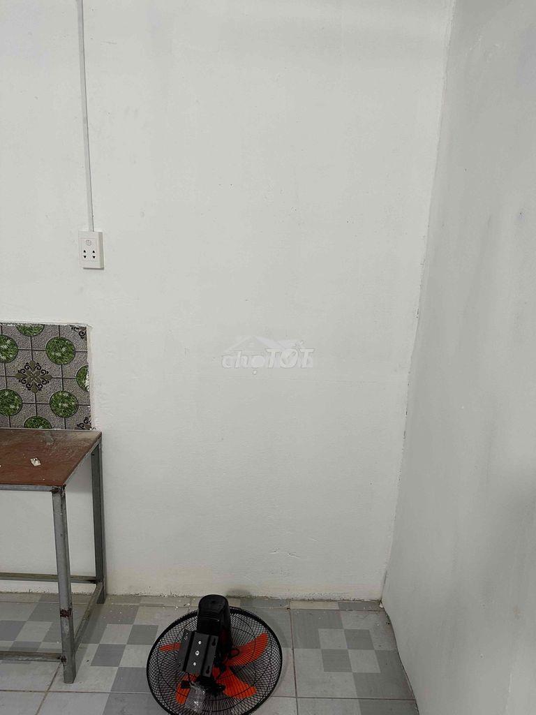 Cho thuê phòng trọ ngay chợ phạm thế hiểm q8 - 4