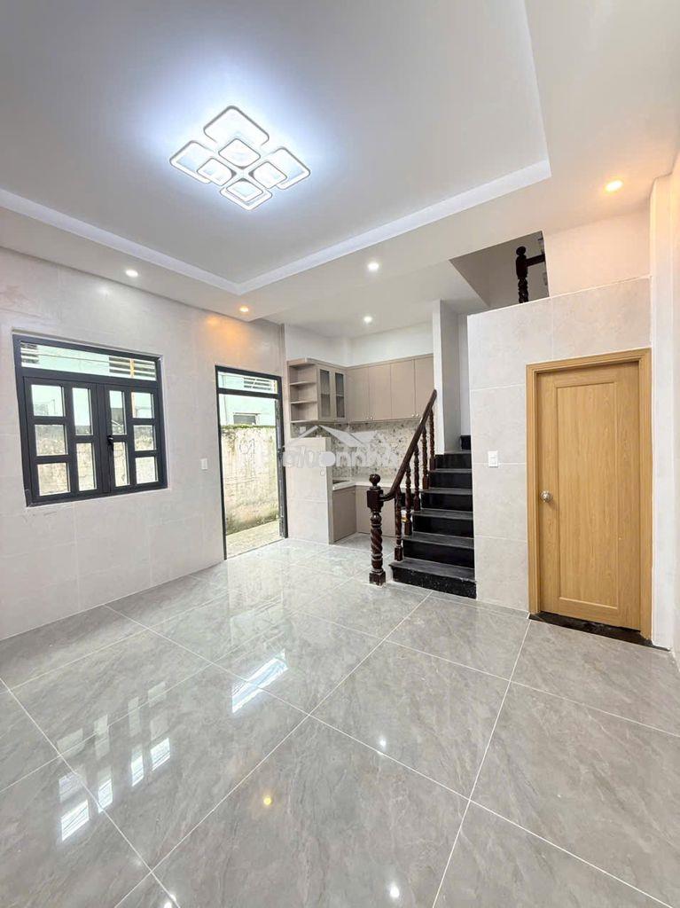 Nhà 3 tầng quận 12 chính chủ
