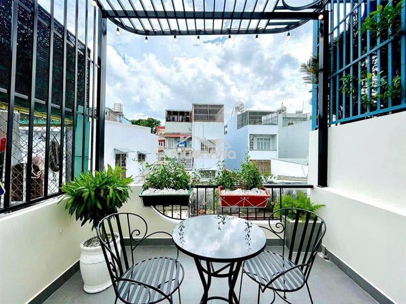 Bán nhà 1t2l hoàn công gần trung tâm y tế dĩ anđường 13m, giá 2,5 tỷ