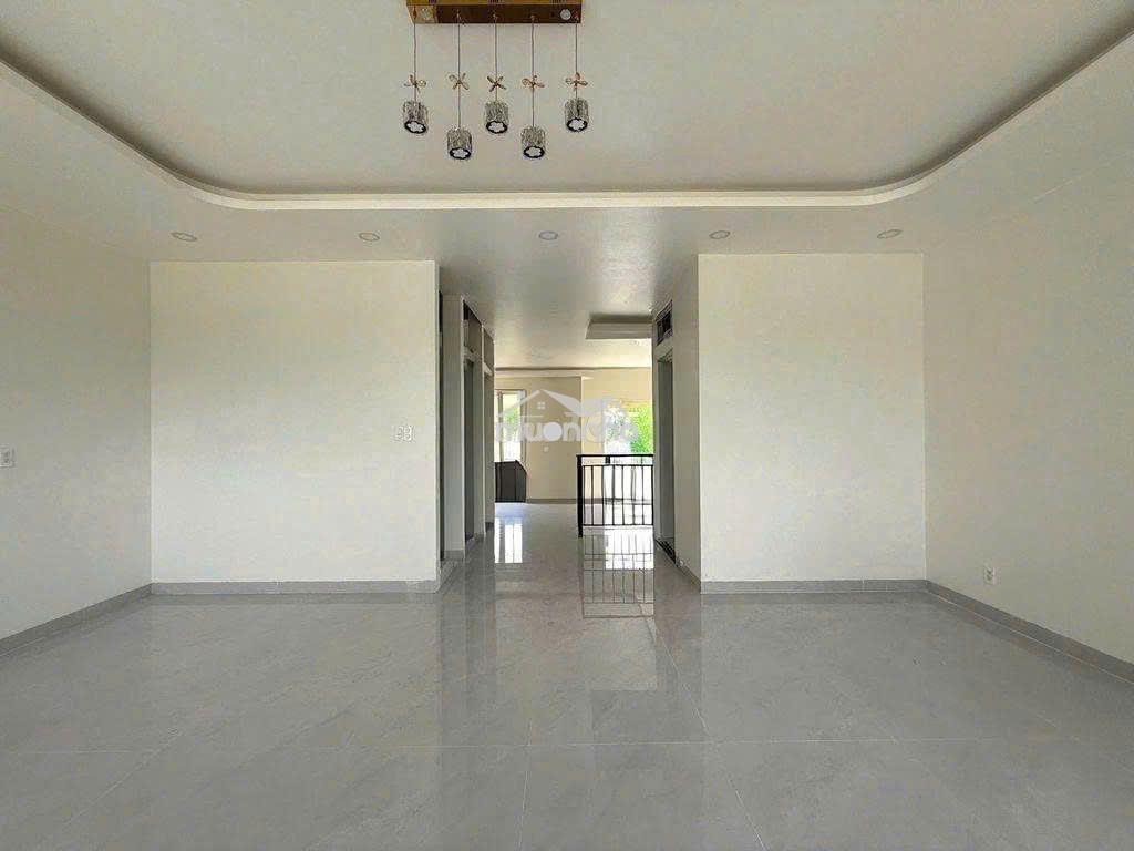 Nhà đường hoàng hoa thám diện tích: 7x20m hầm trệt 3 lầu cho thuê - 4