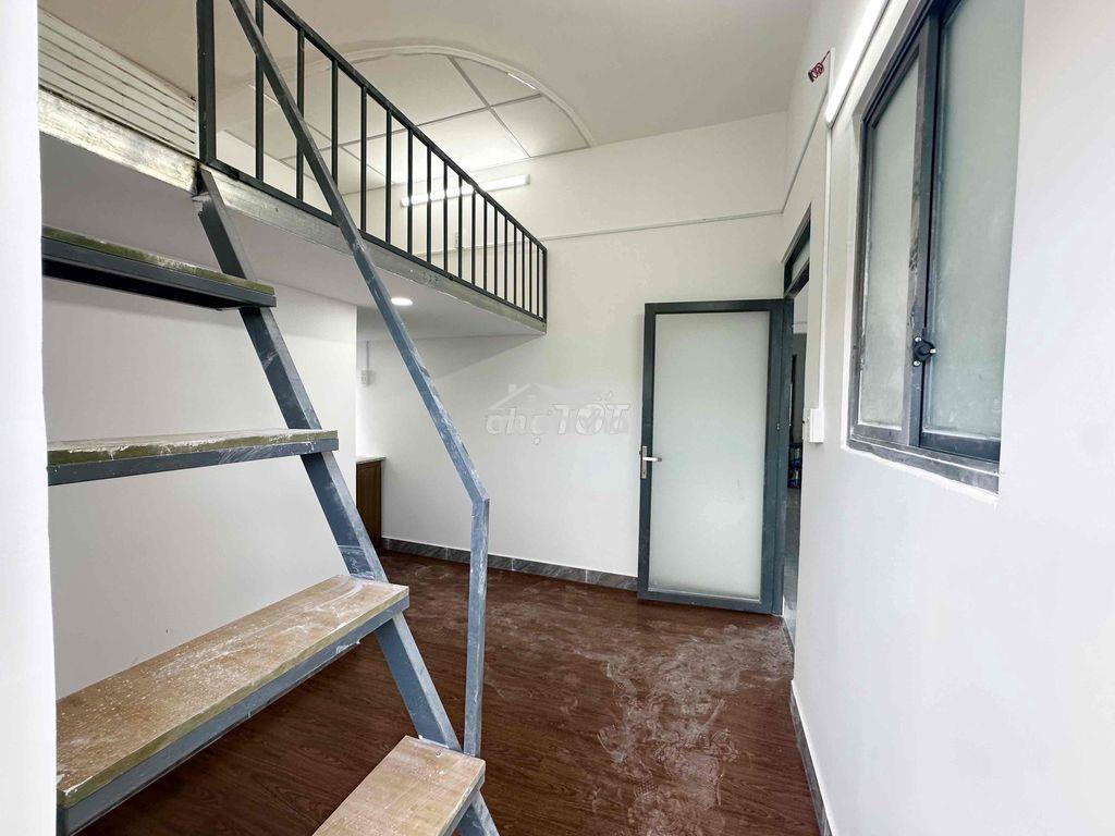 Duplex mới xây gác cao ban công cửa sổ thoáng ngay sân bay🔥 - 3