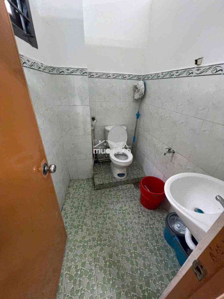 Cho thuê nhà hxt .4x14m 1 lầu 1 lửng 3pn 2wc 13tr - 4