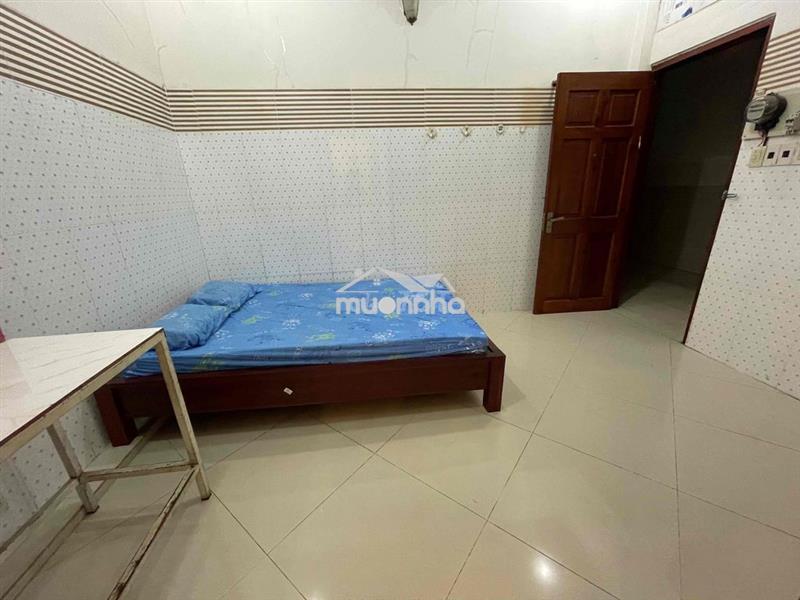 Phòng full nội thất giá 3000k, có bảo vệ 24/24